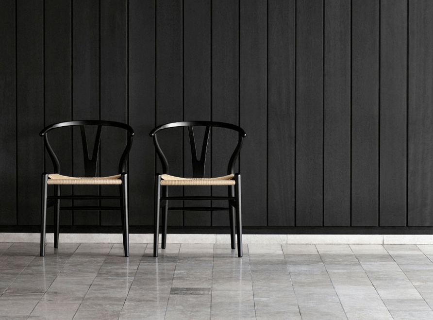 8 деревянных кресел и стульев, без которых сложно представить актуальный интерьер